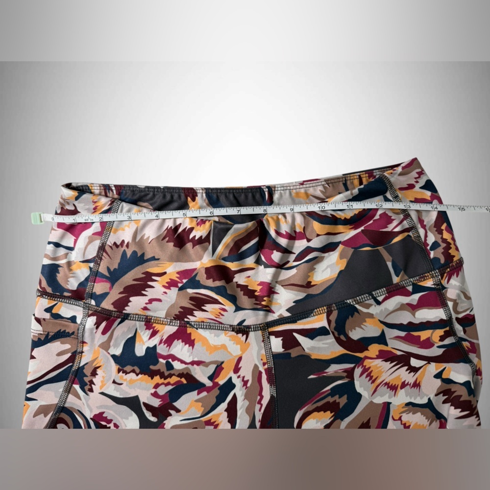 Nanette Lepore Play Abstract Floral 7/8 Leggings w/ Pocket | Size L - Picture 10 of 12